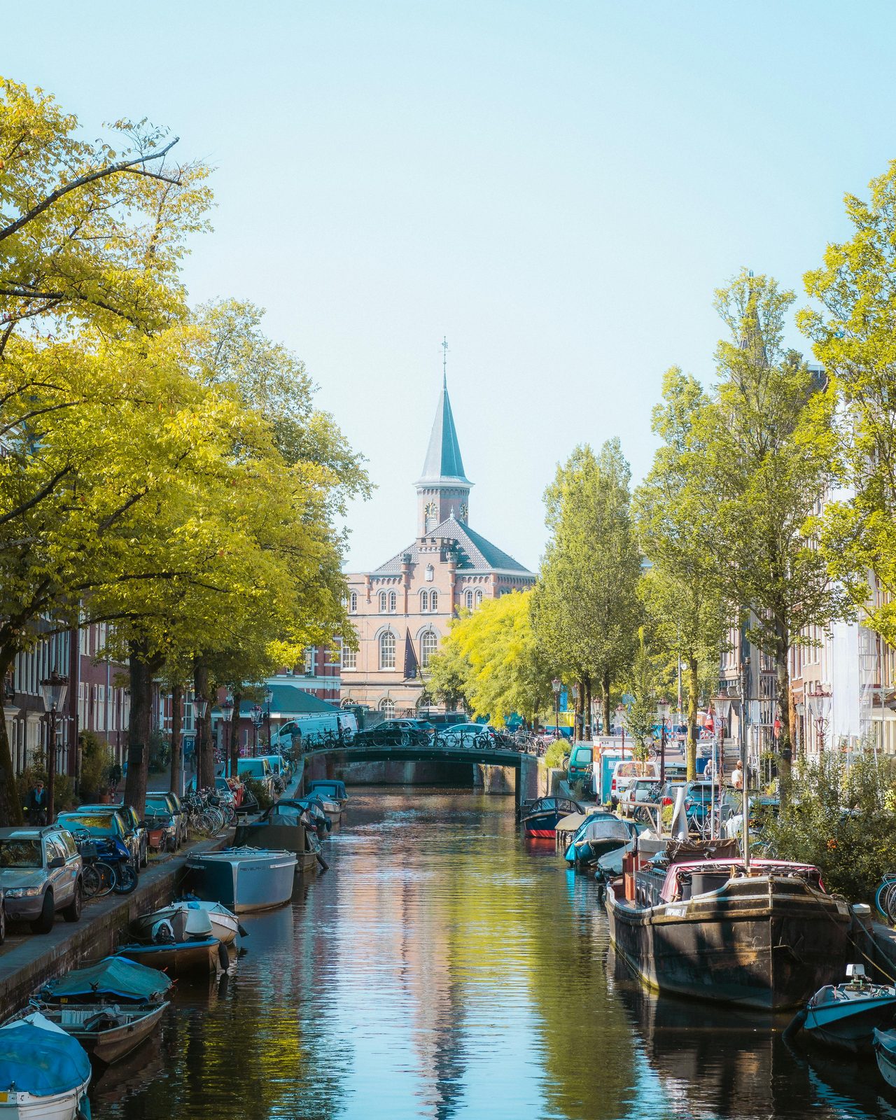 Amsterdam Brouwersgracht met Posthoornkerk